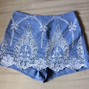 🦋 EMBROIDERED LACE SKORT 🦋